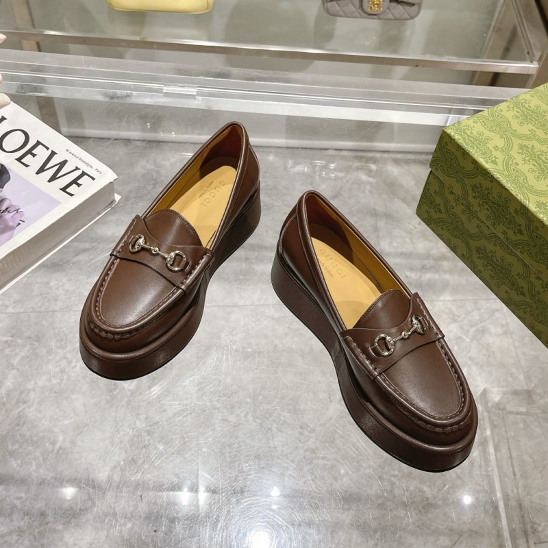 G*u*i leather shoes